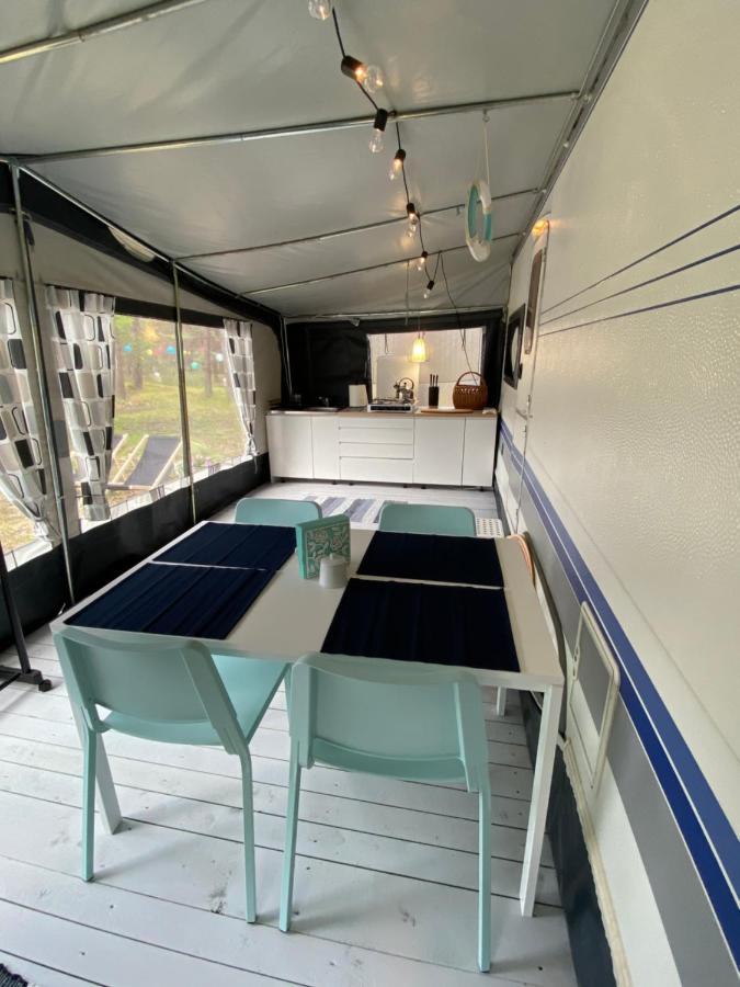 Hotel Przyczepa Abordaż na Campingu Kormoran Hel Zewnętrze zdjęcie